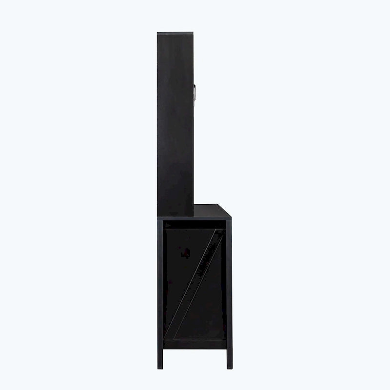 Grand garde-manger de cuisine avec portes vitrées, tiroirs et étagères ouvertes
