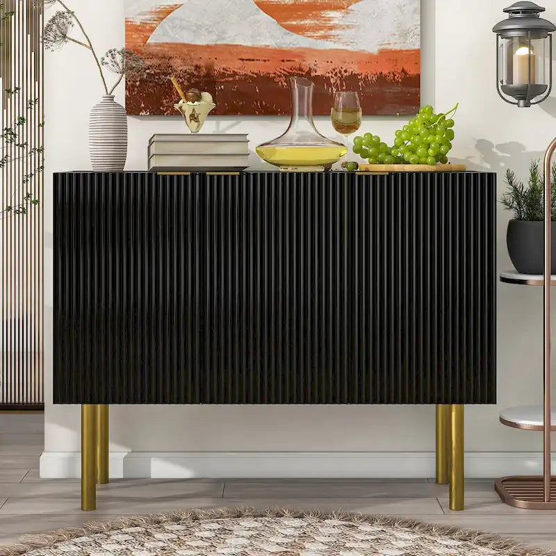 Buffet moderne cannelé avec pieds en métal doré et étagères réglables, noir et blanc